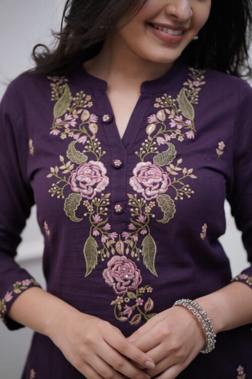 Luxury-Stylish-Purple-Ethnic-Suit-Set-for-Women