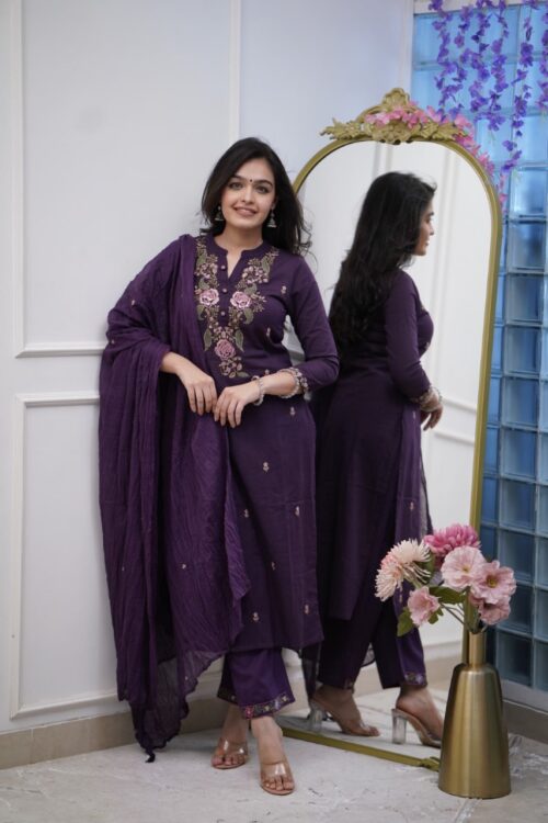 Luxury-Stylish-Purple-Ethnic-Suit-Set-for-Women-3pcs